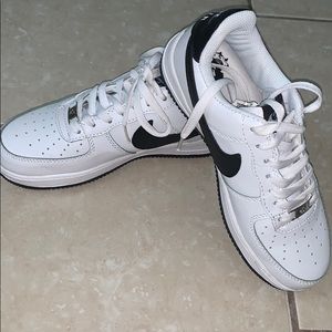 Womens Nike Air Force 1